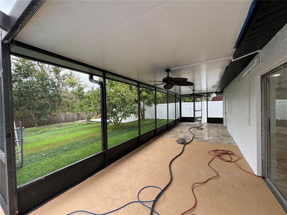 For Sale: $615,000 (5 beds, 4 baths, 2425 Square Feet)