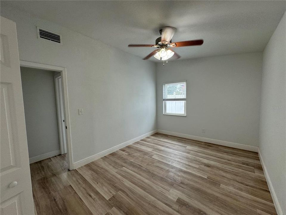 For Sale: $615,000 (5 beds, 4 baths, 2425 Square Feet)