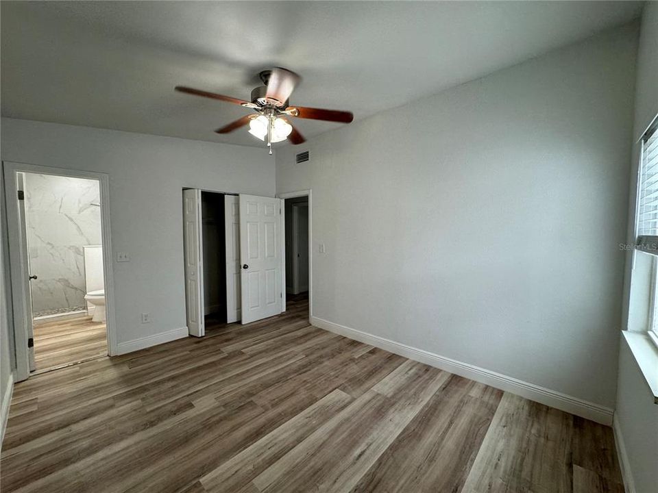 For Sale: $615,000 (5 beds, 4 baths, 2425 Square Feet)