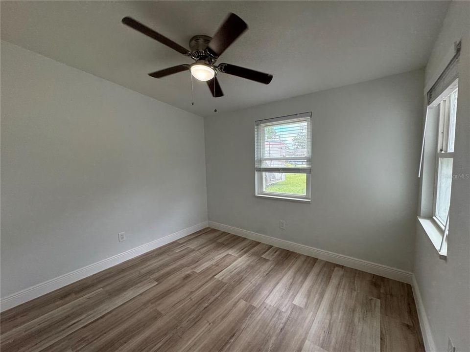 For Sale: $615,000 (5 beds, 4 baths, 2425 Square Feet)