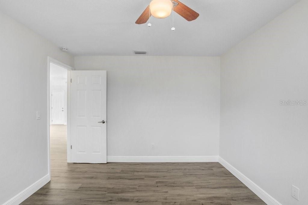 En Venta: $575,000 (4 camas, 0 baños, 1996 Pies cuadrados)