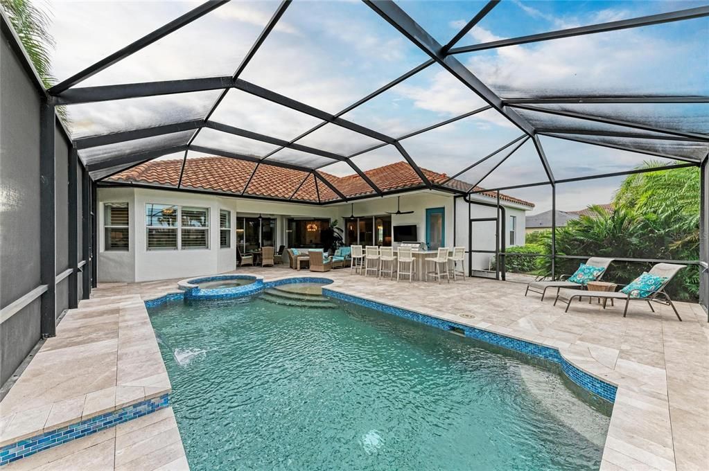 En Venta: $1,195,000 (4 camas, 3 baños, 2543 Pies cuadrados)