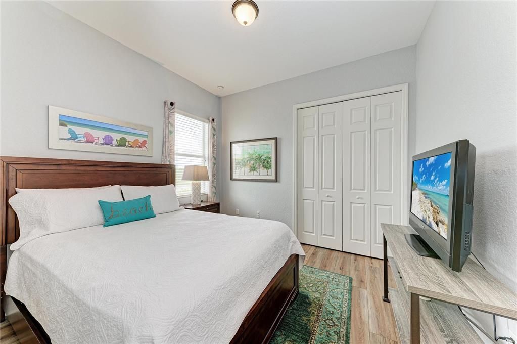 En Venta: $1,195,000 (4 camas, 3 baños, 2543 Pies cuadrados)