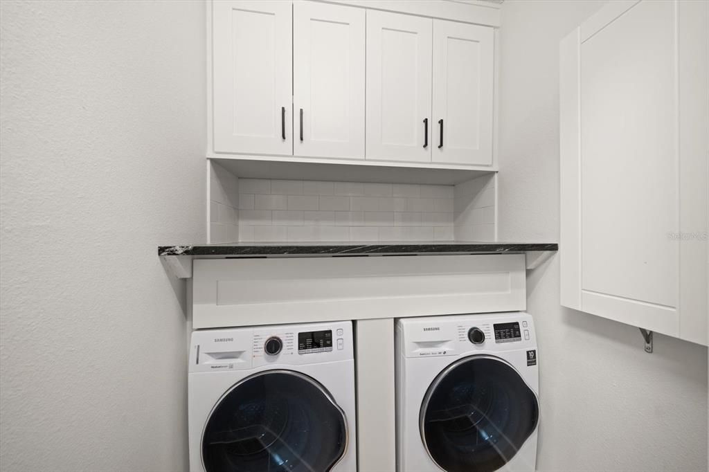 На продажу: $549,000 (3 спален, 2 ванн, 1950 Квадратных фут)