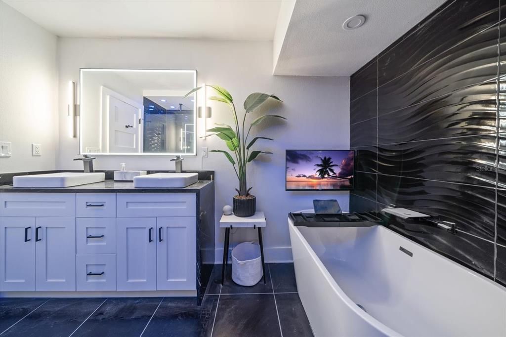 На продажу: $549,000 (3 спален, 2 ванн, 1950 Квадратных фут)