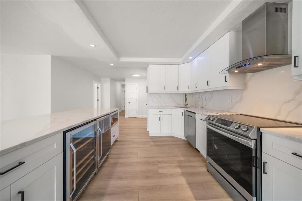 На продажу: $549,000 (3 спален, 2 ванн, 1950 Квадратных фут)