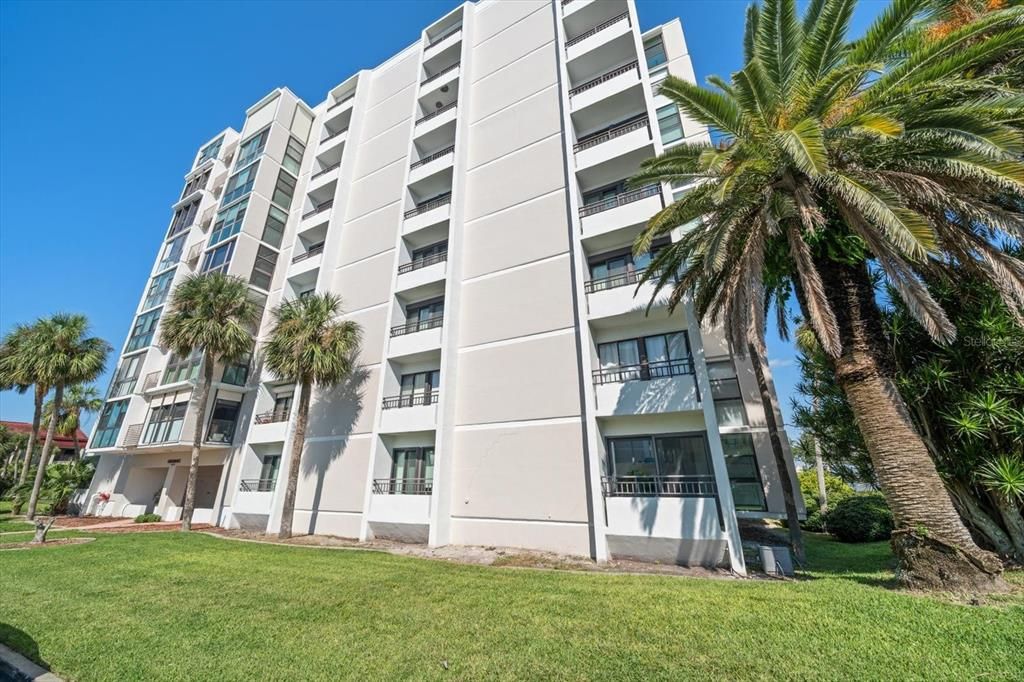 На продажу: $549,000 (3 спален, 2 ванн, 1950 Квадратных фут)