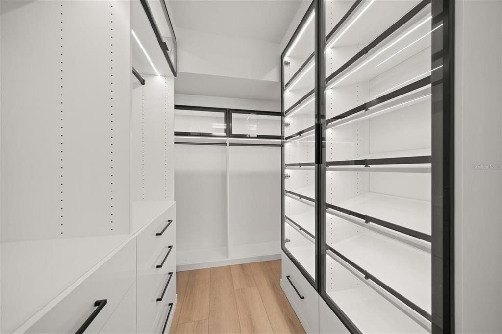 На продажу: $549,000 (3 спален, 2 ванн, 1950 Квадратных фут)