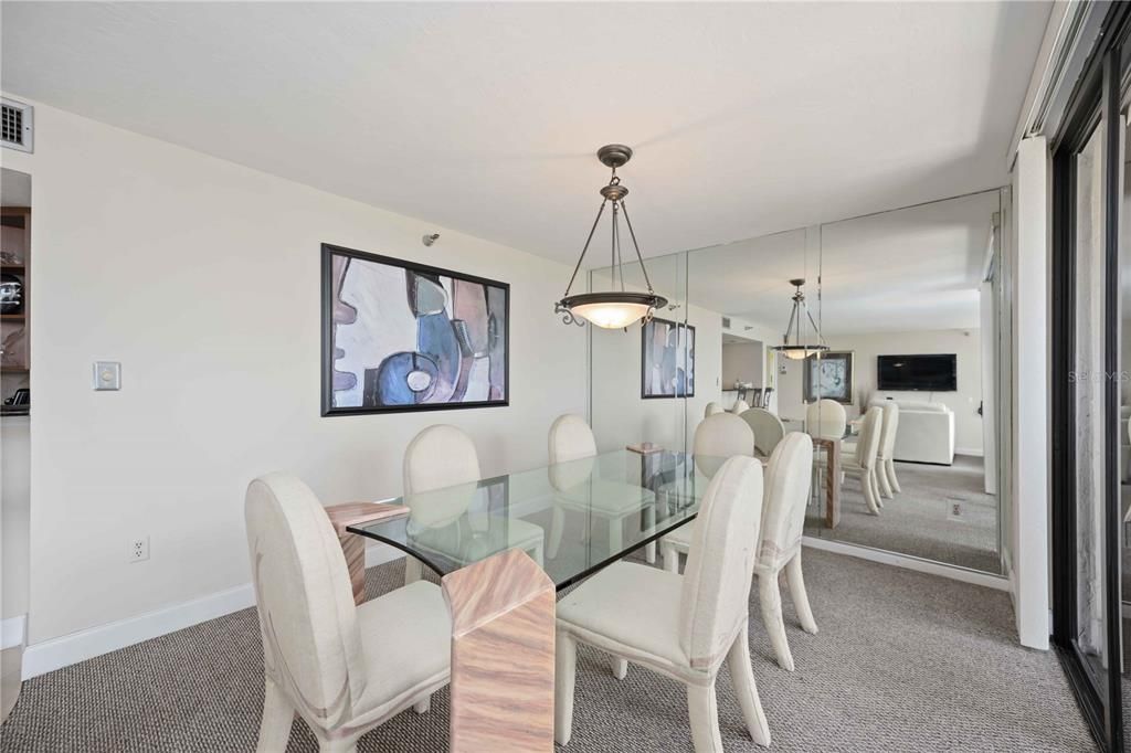 For Rent: $4,900 (2 beds, 2 baths, 1380 Square Feet)