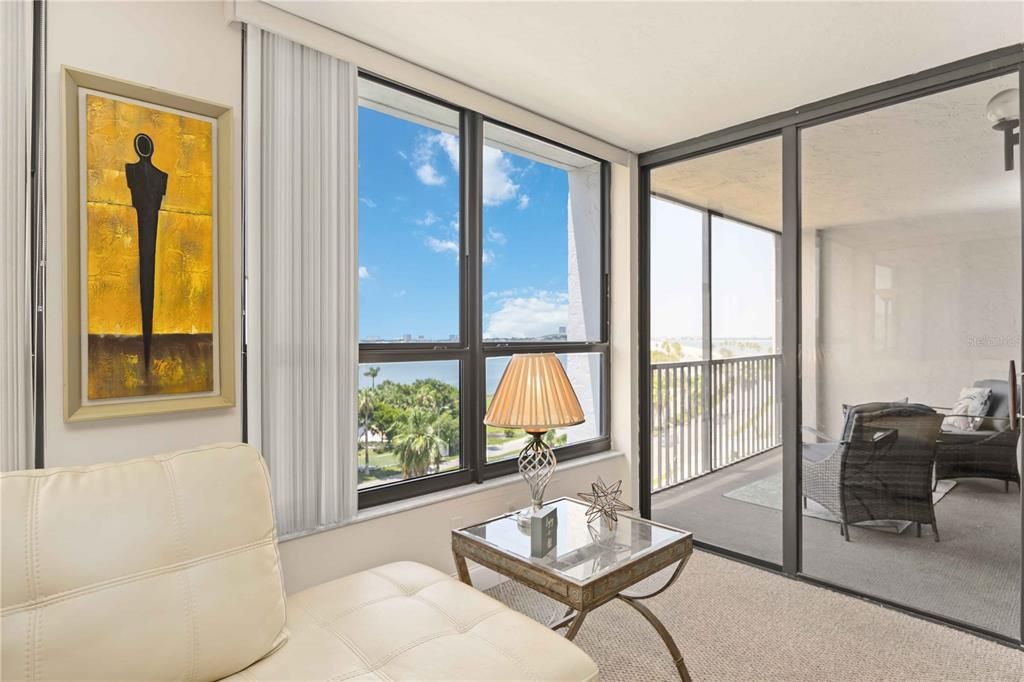 For Rent: $4,900 (2 beds, 2 baths, 1380 Square Feet)