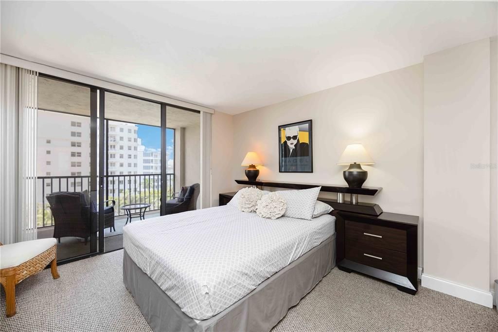 For Rent: $4,900 (2 beds, 2 baths, 1380 Square Feet)