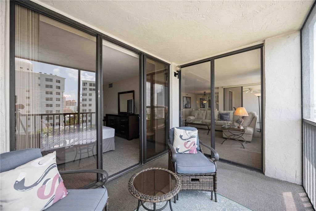 For Rent: $4,900 (2 beds, 2 baths, 1380 Square Feet)