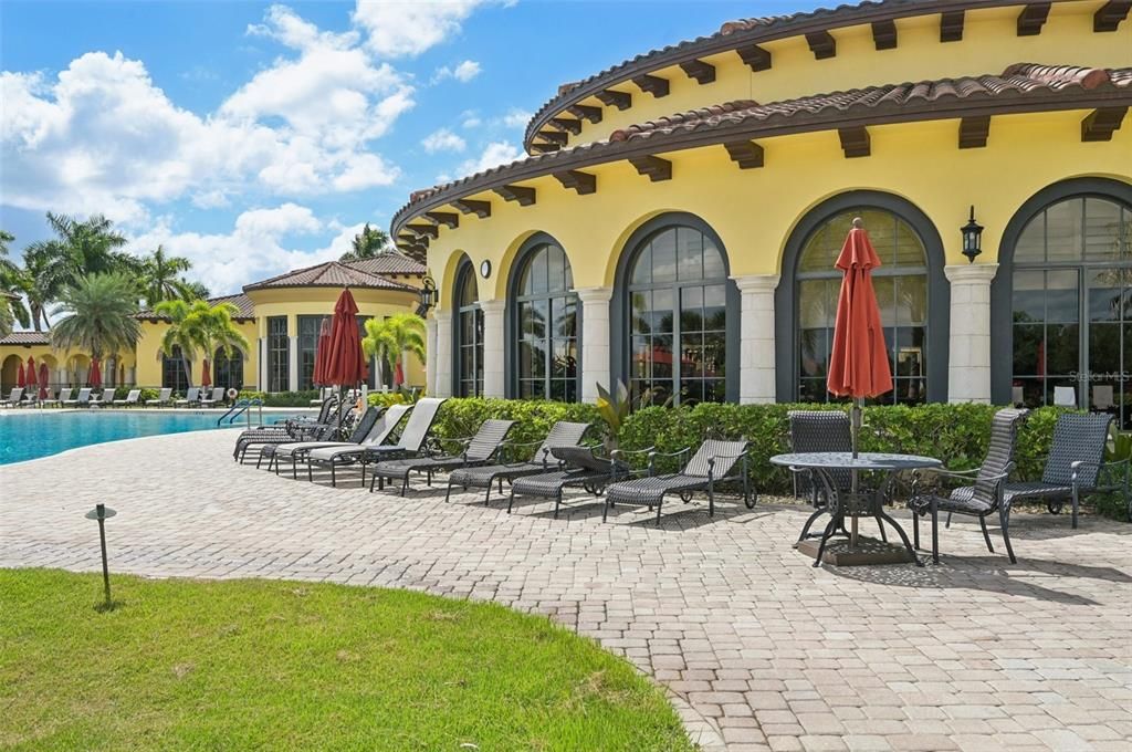 На продажу: $334,900 (3 спален, 2 ванн, 1949 Квадратных фут)