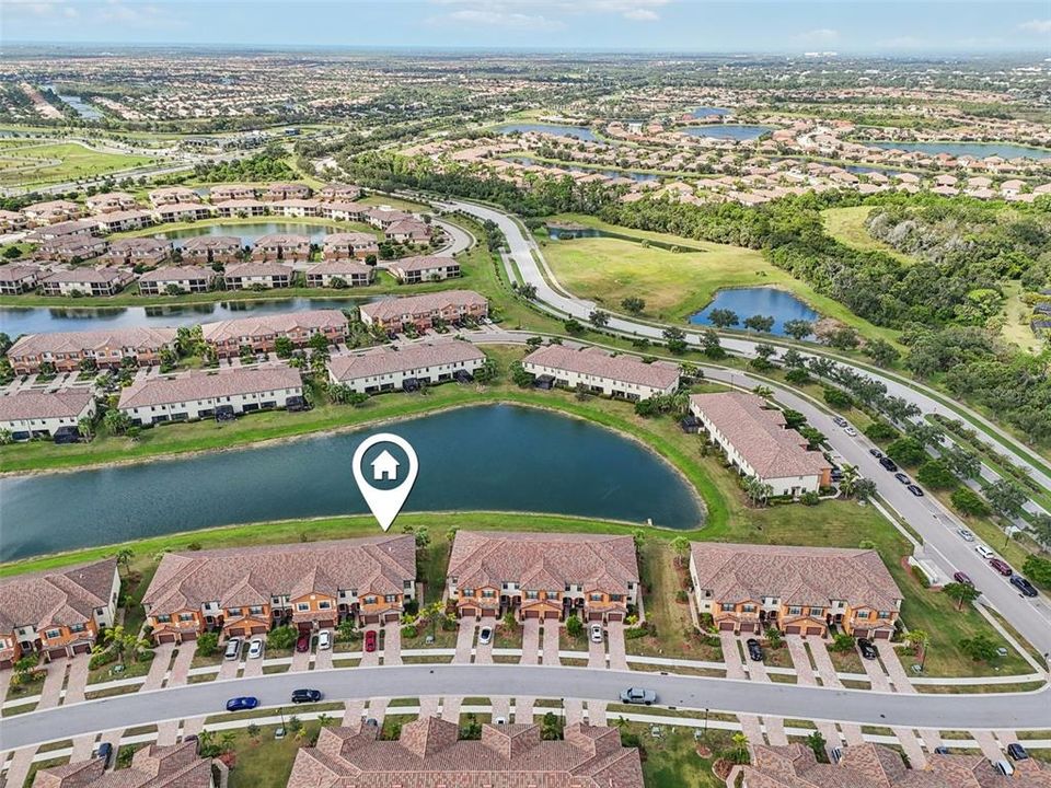 На продажу: $334,900 (3 спален, 2 ванн, 1949 Квадратных фут)