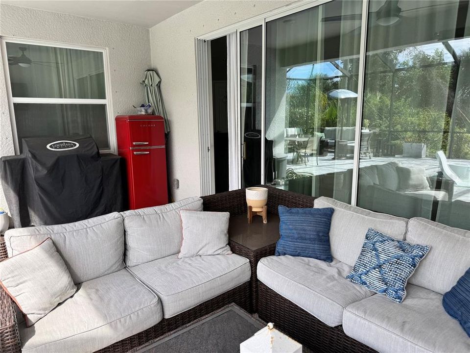 Activo con contrato: $539,900 (4 camas, 2 baños, 2196 Pies cuadrados)