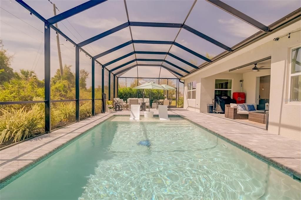 Activo con contrato: $539,900 (4 camas, 2 baños, 2196 Pies cuadrados)