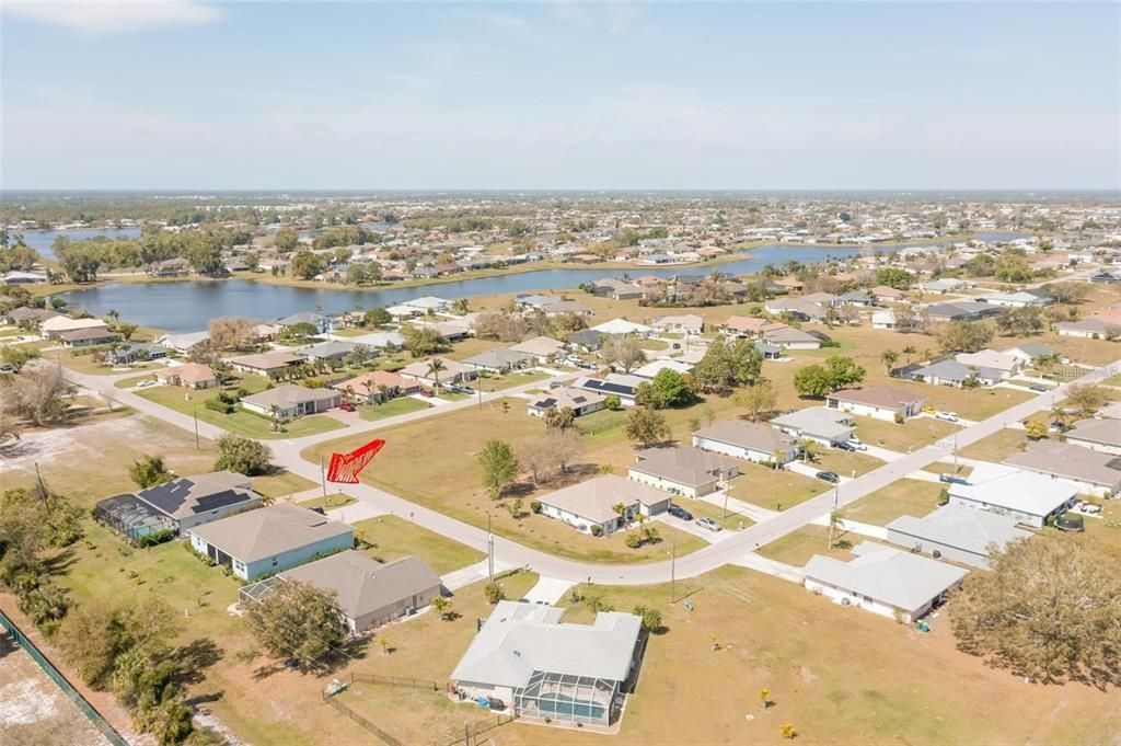 Activo con contrato: $539,900 (4 camas, 2 baños, 2196 Pies cuadrados)