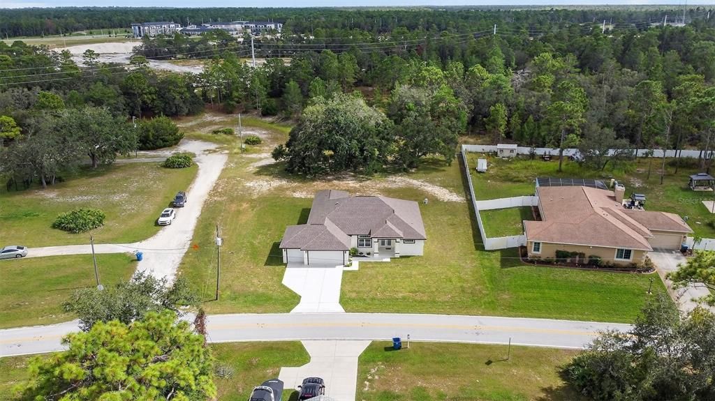 Activo con contrato: $459,900 (4 camas, 2 baños, 2162 Pies cuadrados)