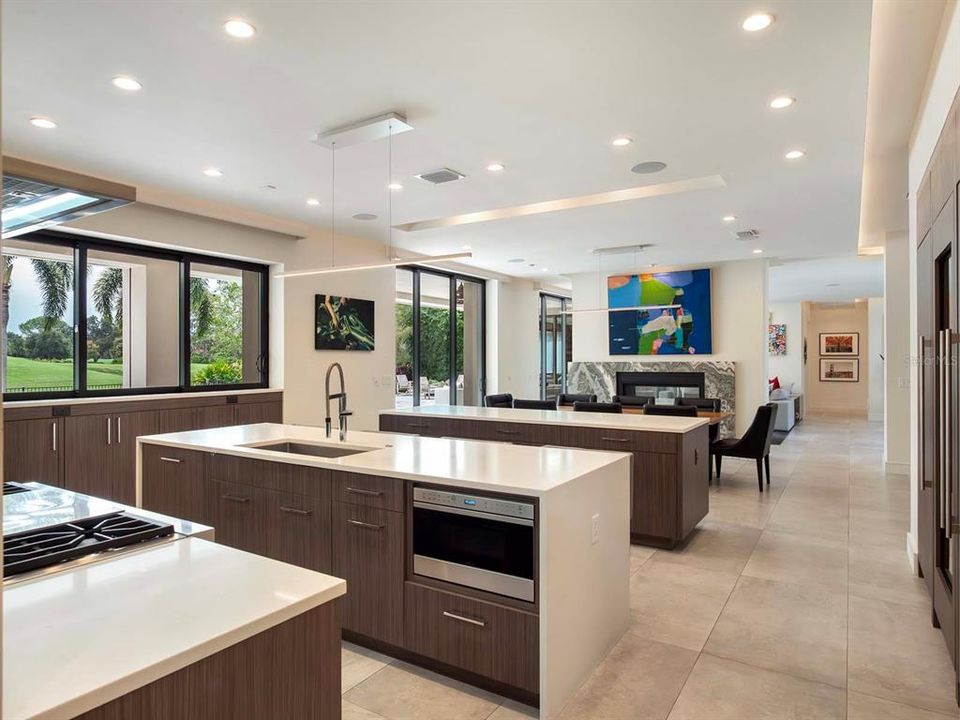 Active With Contract: $3,100,000 (5 beds, 6 baths, 4412 Square Feet)