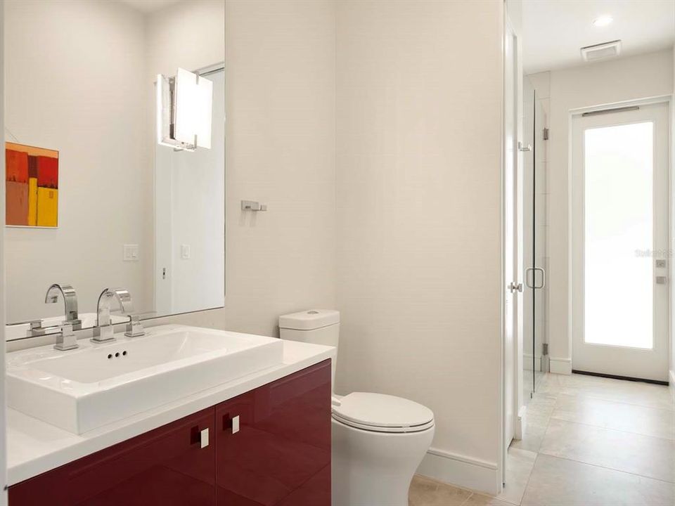 Active With Contract: $3,100,000 (5 beds, 6 baths, 4412 Square Feet)