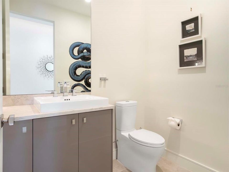 Active With Contract: $3,100,000 (5 beds, 6 baths, 4412 Square Feet)