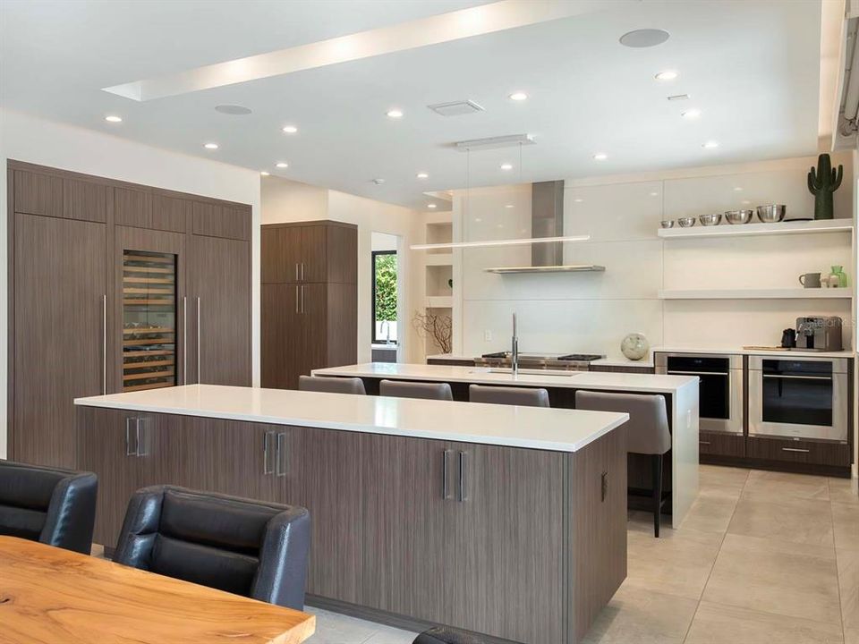 Active With Contract: $3,100,000 (5 beds, 6 baths, 4412 Square Feet)