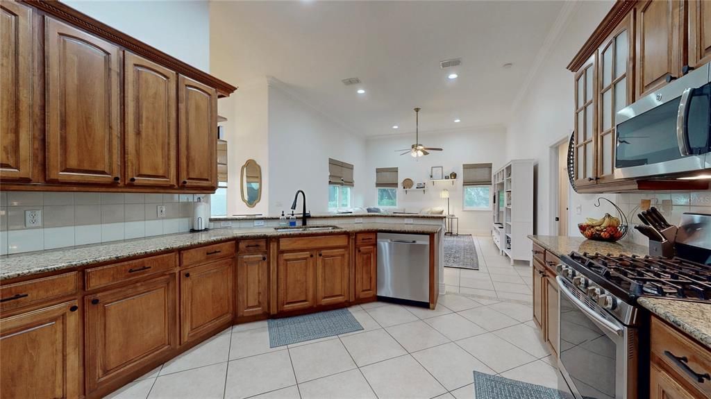 For Sale: $669,000 (4 beds, 3 baths, 3183 Square Feet)