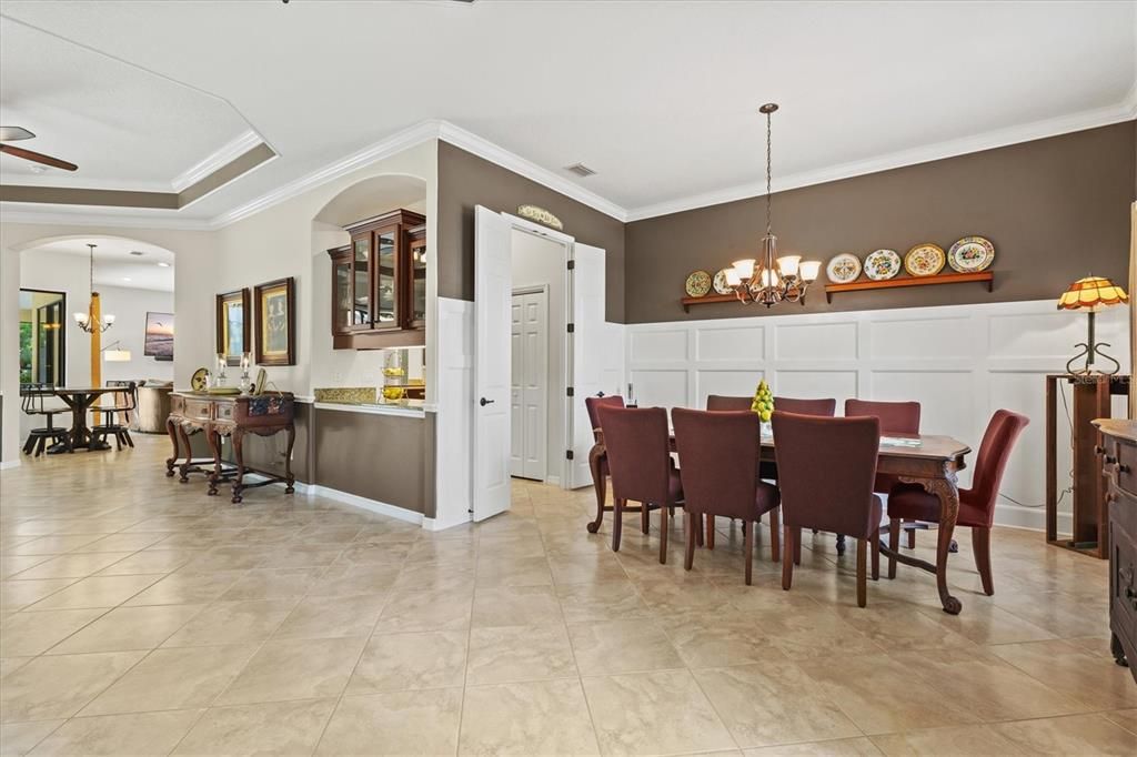 На продажу: $799,900 (4 спален, 3 ванн, 3238 Квадратных фут)