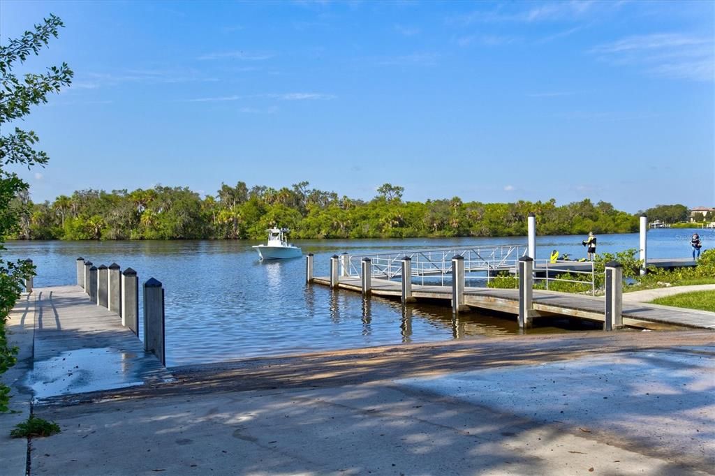 На продажу: $799,900 (4 спален, 3 ванн, 3238 Квадратных фут)