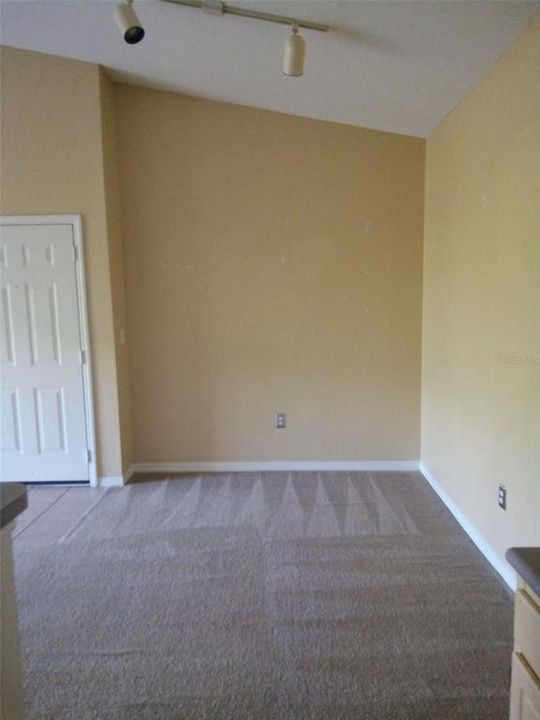 В аренду: $1,295 (1 спален, 1 ванн, 712 Квадратных фут)