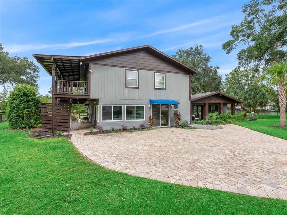 待售: $950,000 (7 贝兹, 2 浴室, 3064 平方英尺)