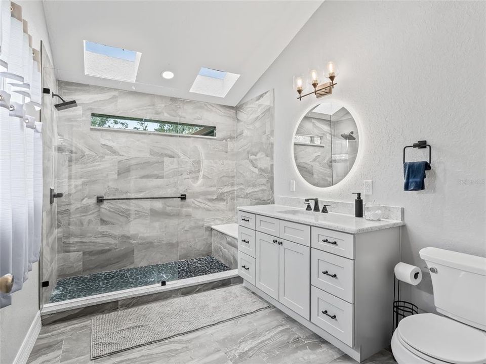 待售: $950,000 (7 贝兹, 2 浴室, 3064 平方英尺)