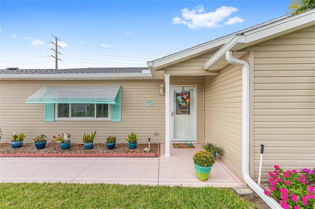 For Sale: $329,900 (2 beds, 2 baths, 1678 Square Feet)