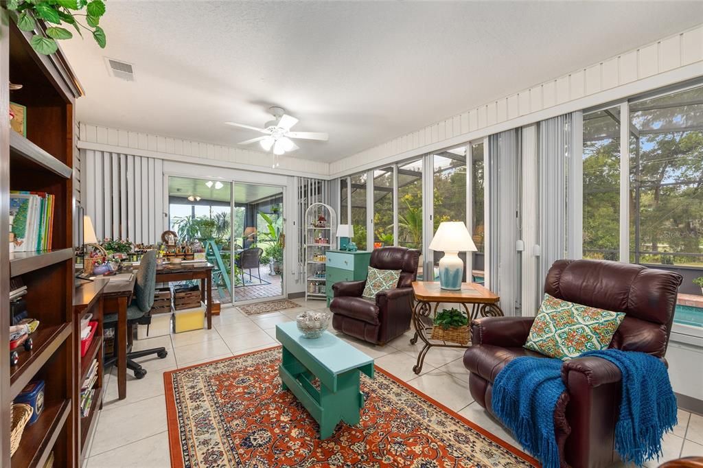 For Sale: $329,900 (2 beds, 2 baths, 1678 Square Feet)