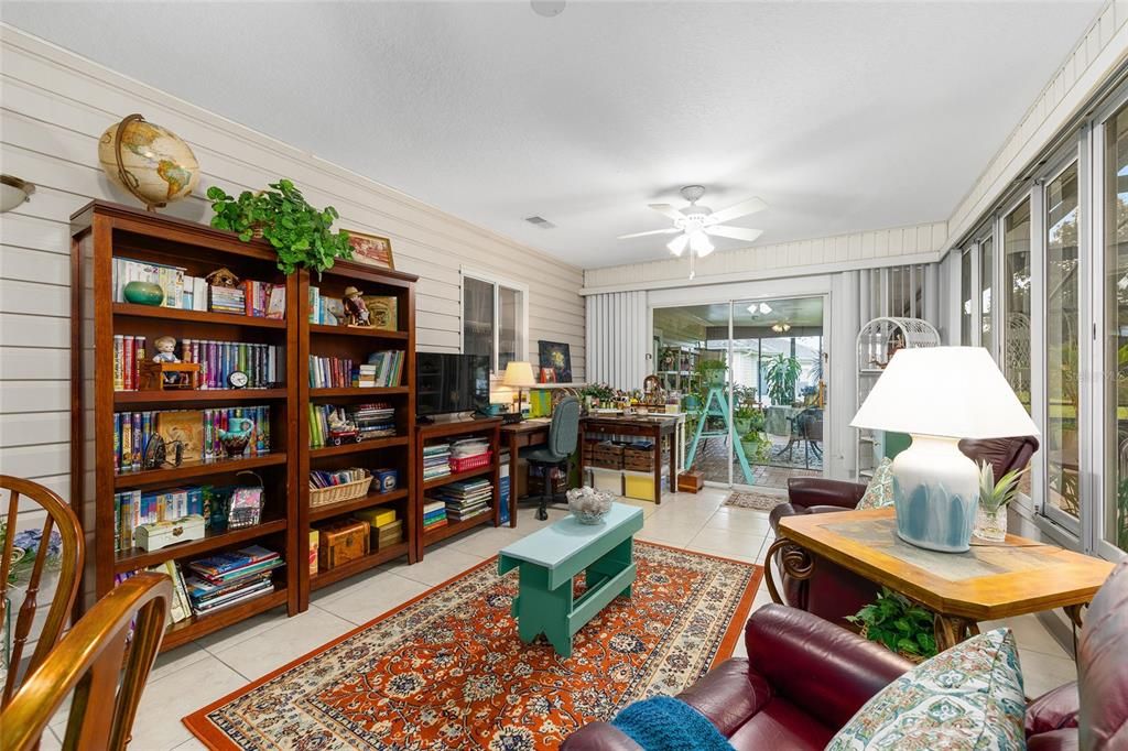 For Sale: $329,900 (2 beds, 2 baths, 1678 Square Feet)