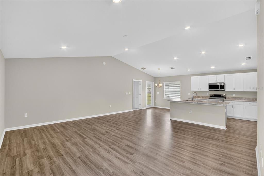 En Venta: $332,000 (3 camas, 2 baños, 1492 Pies cuadrados)