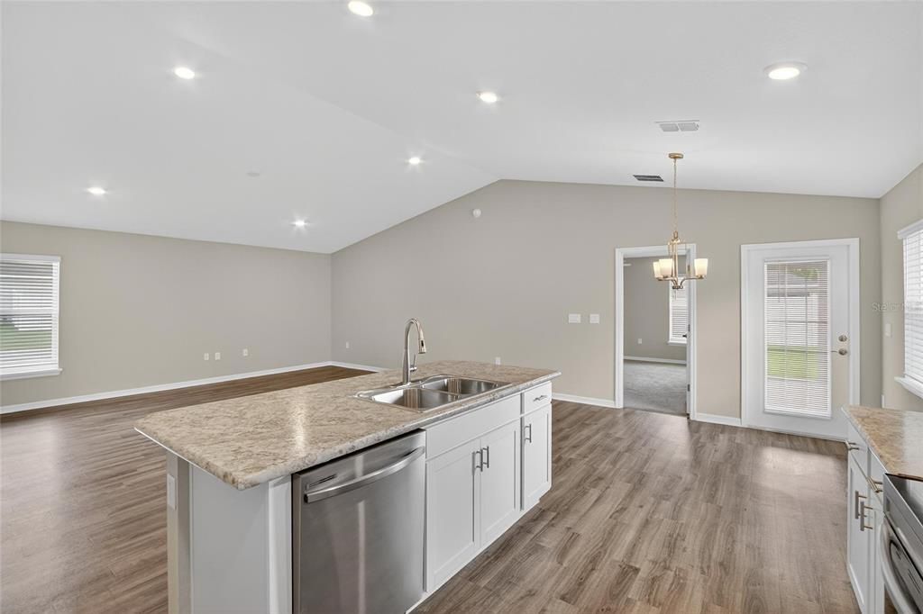 En Venta: $332,000 (3 camas, 2 baños, 1492 Pies cuadrados)