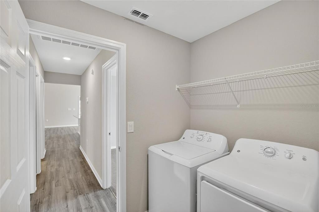 En Venta: $332,000 (3 camas, 2 baños, 1492 Pies cuadrados)