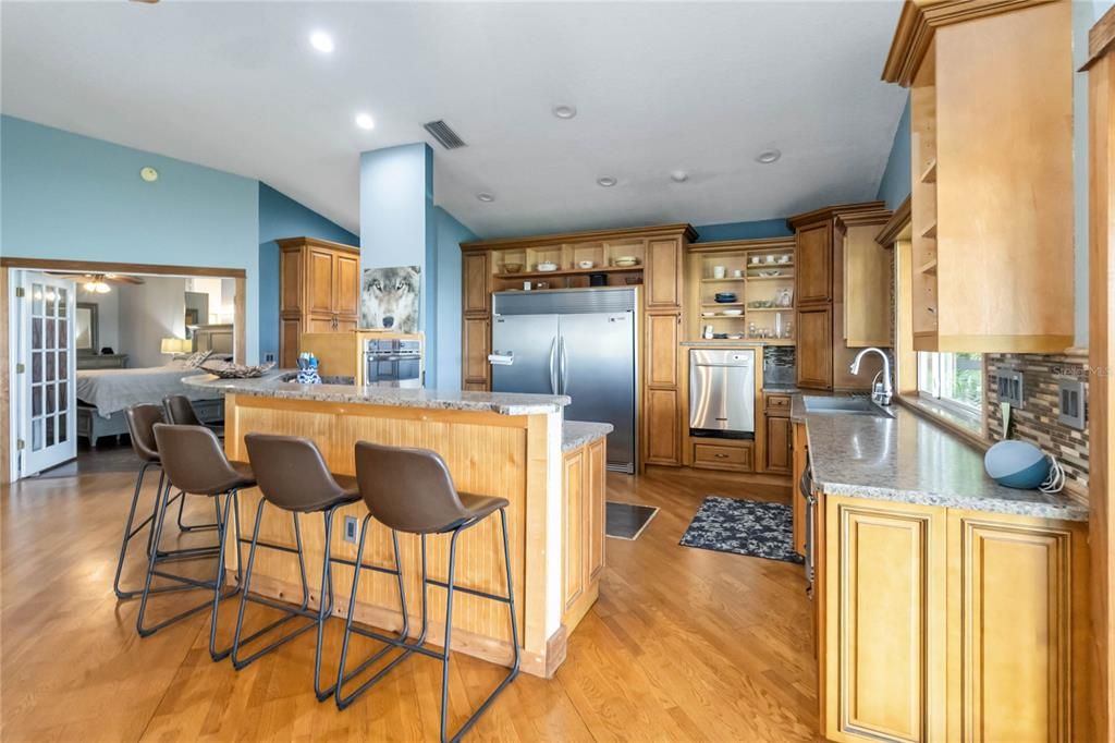 待售: $785,000 (3 贝兹, 2 浴室, 2520 平方英尺)