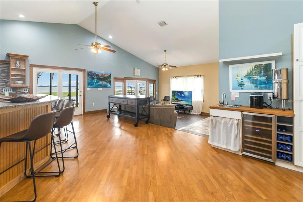 待售: $785,000 (3 贝兹, 2 浴室, 2520 平方英尺)