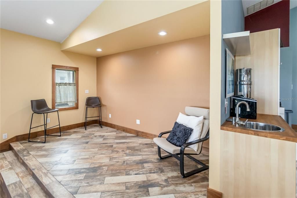 待售: $785,000 (3 贝兹, 2 浴室, 2520 平方英尺)