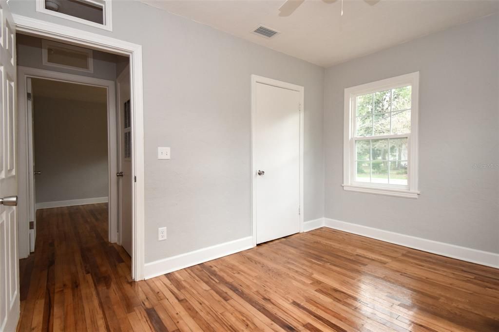 En Renta: $1,100 (2 camas, 1 baños, 800 Pies cuadrados)