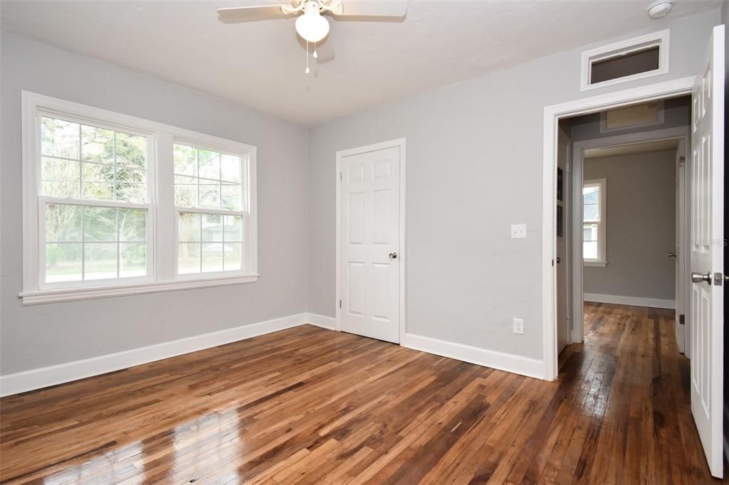 En Renta: $1,100 (2 camas, 1 baños, 800 Pies cuadrados)