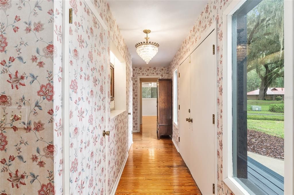 En Venta: $549,000 (4 camas, 3 baños, 2524 Pies cuadrados)