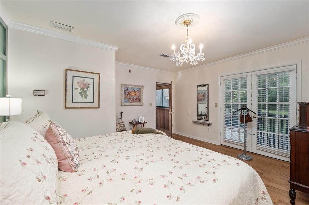 En Venta: $549,000 (4 camas, 3 baños, 2524 Pies cuadrados)