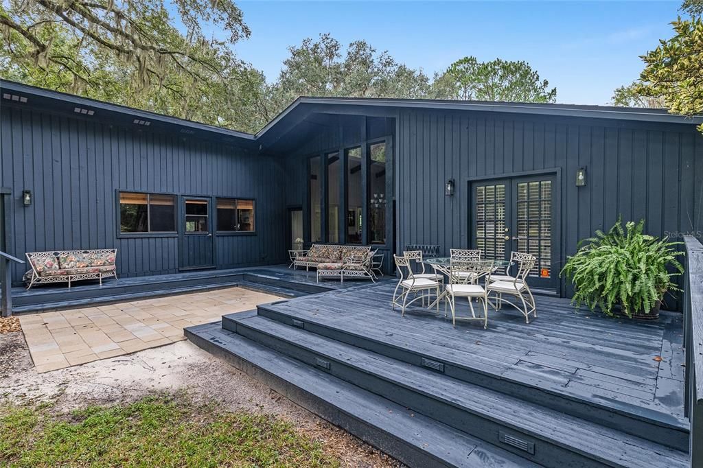 En Venta: $549,000 (4 camas, 3 baños, 2524 Pies cuadrados)