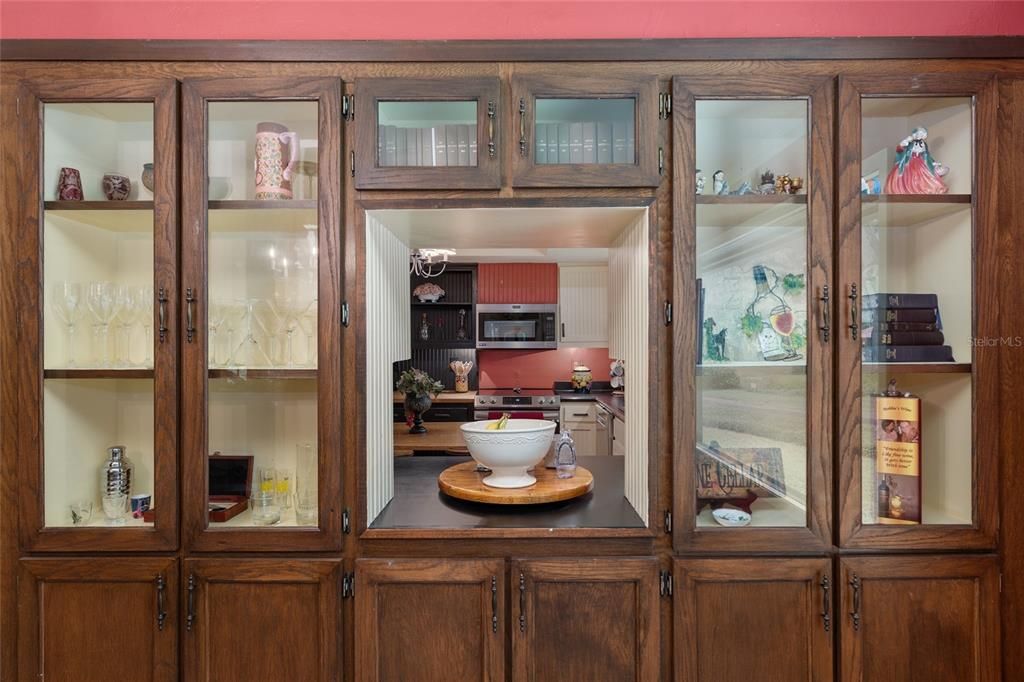 En Venta: $549,000 (4 camas, 3 baños, 2524 Pies cuadrados)