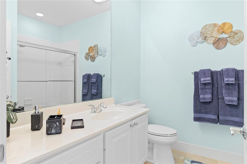 For Rent: $2,495 (3 beds, 2 baths, 1672 Square Feet)