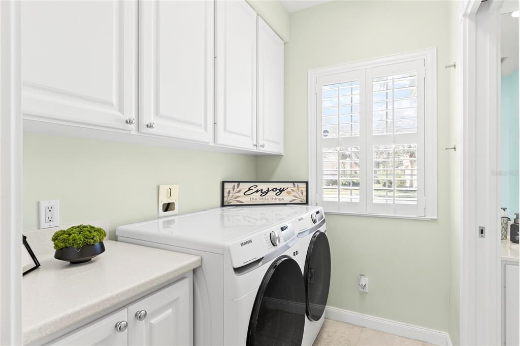 For Rent: $2,495 (3 beds, 2 baths, 1672 Square Feet)