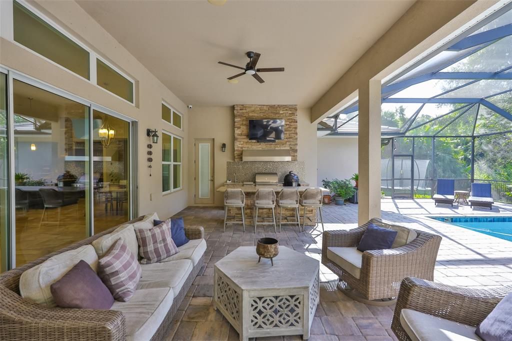 Active With Contract: $1,250,000 (6 beds, 4 baths, 4857 Square Feet)